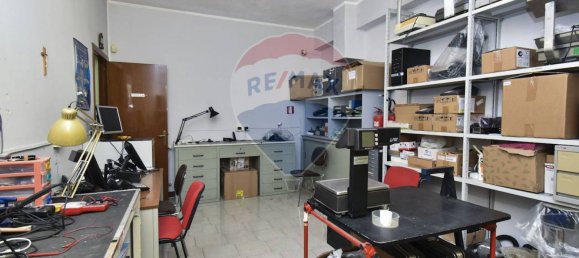 Almacén de 3 habitaciónes en Catania, Italy No. 266460 10