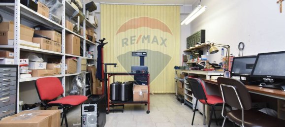 Almacén de 3 habitaciónes en Catania, Italy No. 266460 9