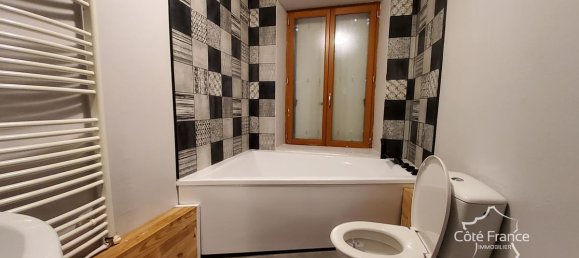 5 Schlafzimmer Stadthaus in Bogny-sur-Meuse, France, Nr. 213576 15