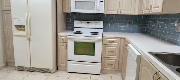 2 dormitorios propiedad comercial en venta en Miami, Miami-Dade, Florida, USA № 615912 15