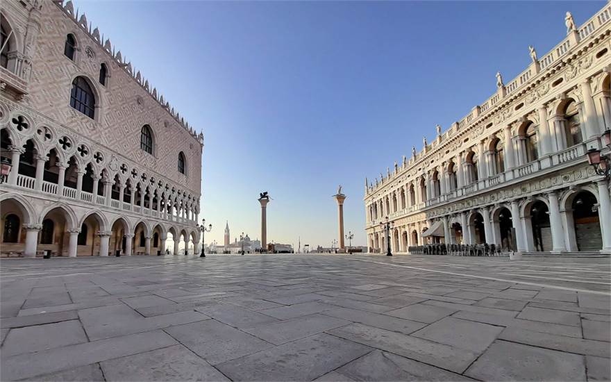 4 rooms Commercial property in Venice, Italy No. 61833