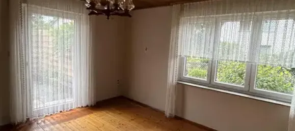 6-salle Maison de ville à Erlangen-Hochstadt, Germany No. 250697 2