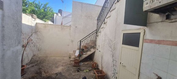 4 bedrooms House in Collepasso, Italy No. 315279 6