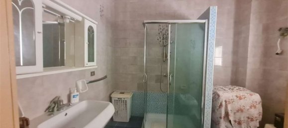 4 bedrooms House in Collepasso, Italy No. 315279 12