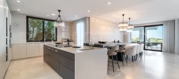 7 bedrooms Villa in Estepona, Spain No. 133855 5