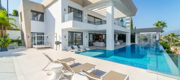 7 bedrooms Villa in Estepona, Spain No. 133855 2