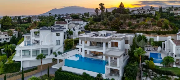 7 bedrooms Villa in Estepona, Spain No. 133855 34