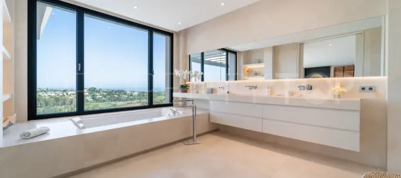 7 bedrooms Villa in Estepona, Spain No. 133855 8