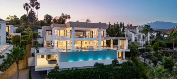 7 bedrooms Villa in Estepona, Spain No. 133855 33