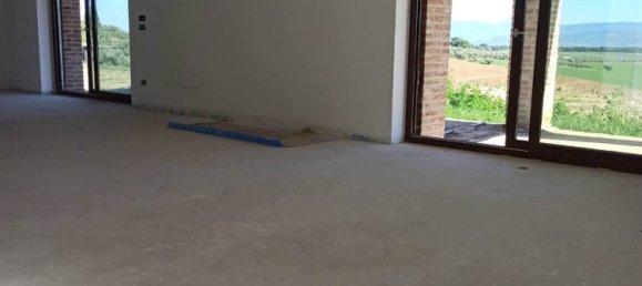 12 rooms House in Castiglione del Lago, Italy No. 45328 23