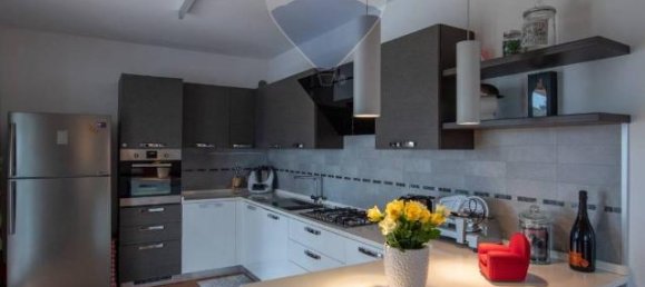 Вилла с 7 комнатами в Нумана, Италия № 4555 16