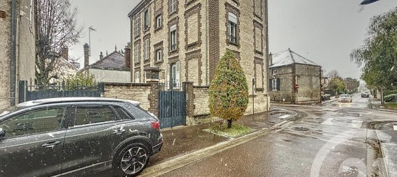 Edificio de 1 habitación en Sainte-Savine, France No. 159533 2