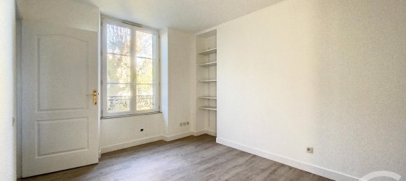 Edificio de 1 habitación en Sainte-Savine, France No. 159533 13