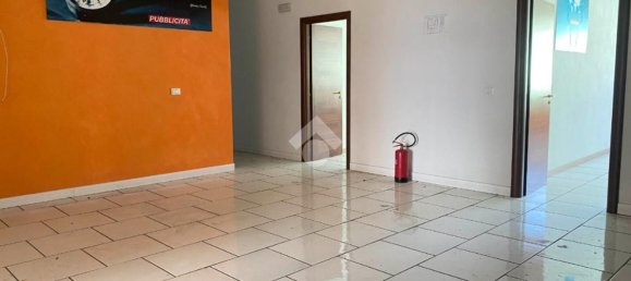 430m² Office in Rende, Italy No. 178958 17