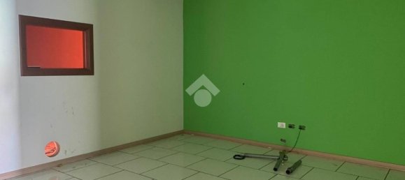 430m² Office in Rende, Italy No. 178958 11