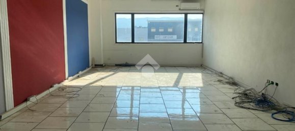 430m² Office in Rende, Italy No. 178958 9