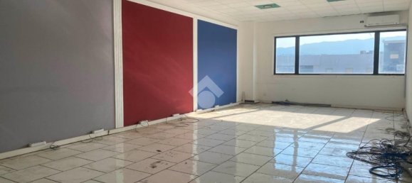 430m² Office in Rende, Italy No. 178958 27