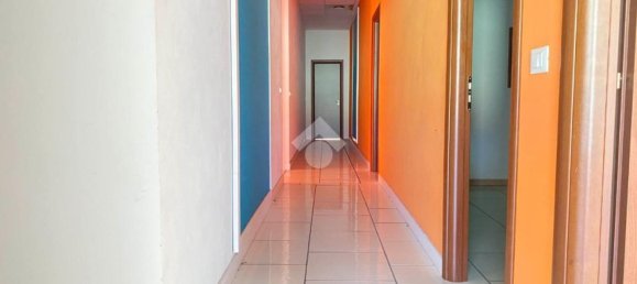 430m² Office in Rende, Italy No. 178958 3