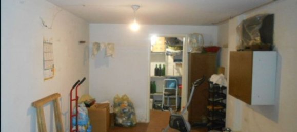 4-salle Appartement à Chieri, Italy No. 47225 4