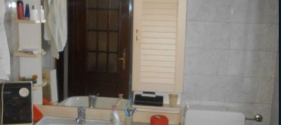 4-salle Appartement à Chieri, Italy No. 47225 8