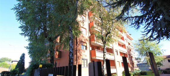 Apartamento de 4 divisões em Busto Arsizio, Italy N.º 16040 16