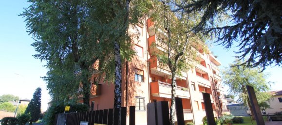 Apartamento de 4 divisões em Busto Arsizio, Italy N.º 16040 17