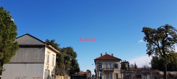 1-salle Terrain à Busto Arsizio, Italy No. 88094 19