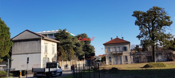 1-salle Terrain à Busto Arsizio, Italy No. 88094 21