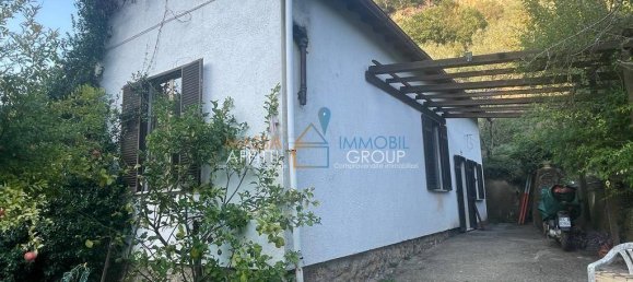 3 bedrooms Villa in Massa, Italy No. 155175 3