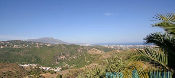 Villa de 4 dormitorios en Marbella, Spain No. 9933 5