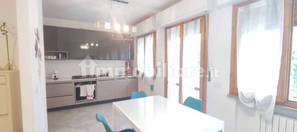 Casa de 4 dormitorios en Fano, Italy No. 321853 4