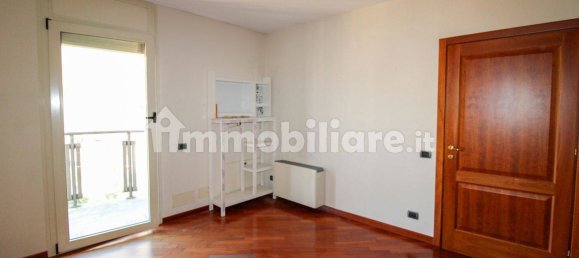 Apartamento de 1 dormitorio en Campione d'Italia, Italy No. 173962 12