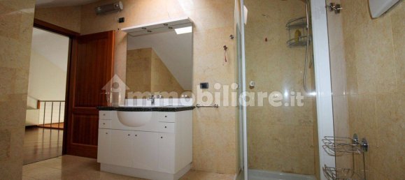 Apartamento de 1 dormitorio en Campione d'Italia, Italy No. 173962 24