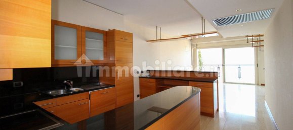 Apartamento de 1 dormitorio en Campione d'Italia, Italy No. 173962 5