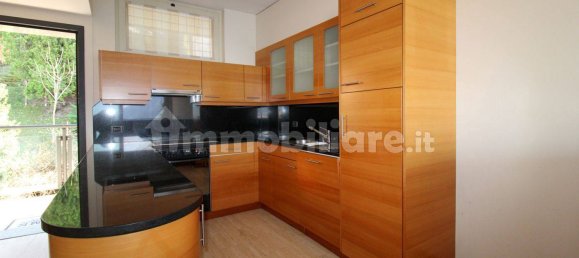 Apartamento de 1 dormitorio en Campione d'Italia, Italy No. 173962 8