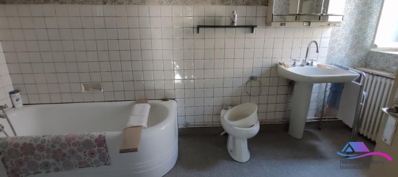 4 bedrooms House in Lacs, France No. 154726 9