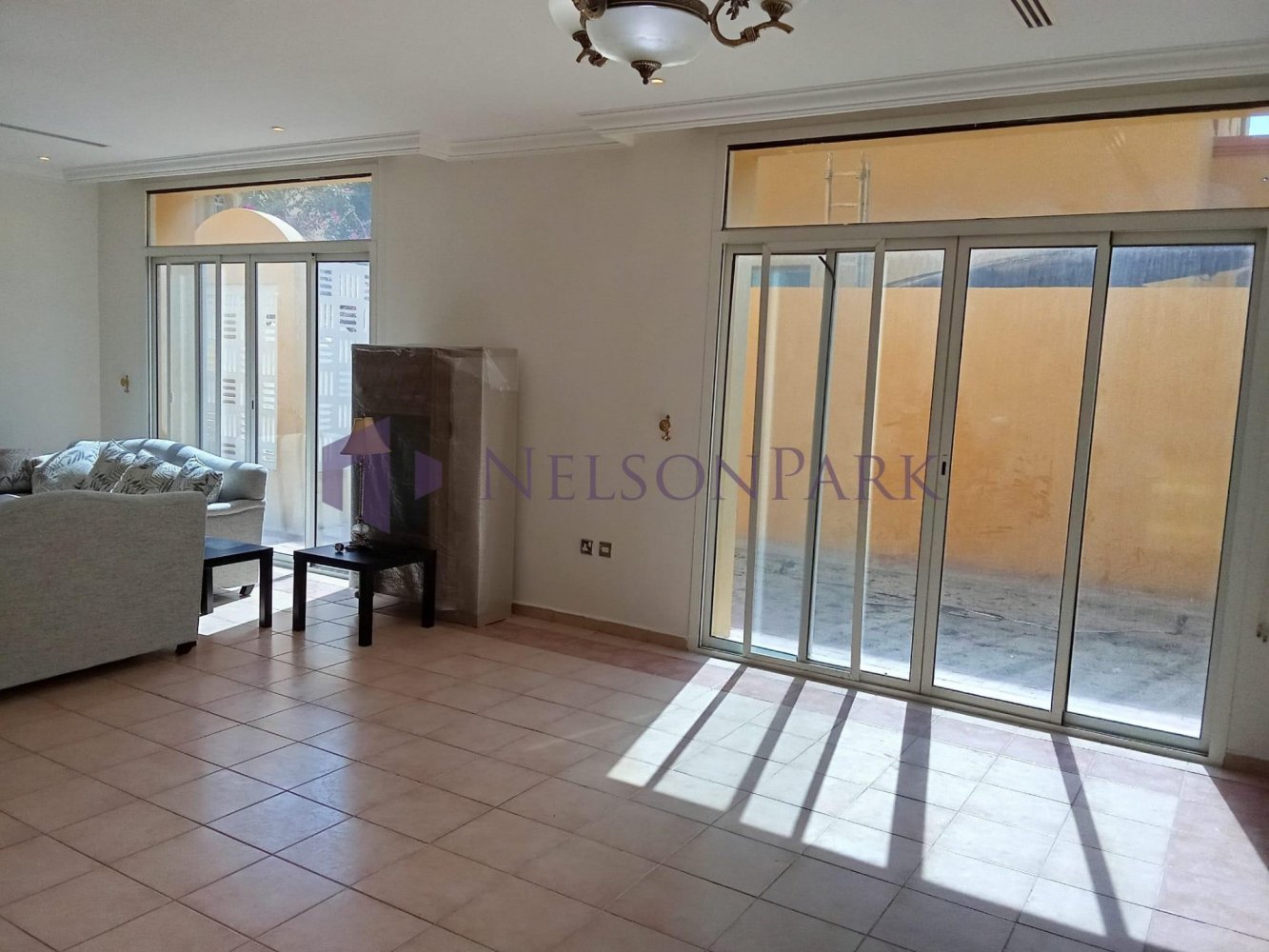 Офис с 3 спальнями в Доха, Катар № 1071