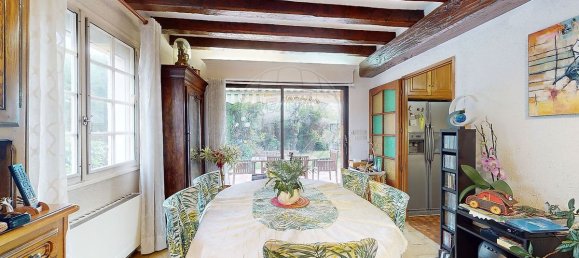 Casa de 3 dormitorios en Saint-Pryve-Saint-Mesmin, France No. 65774 2