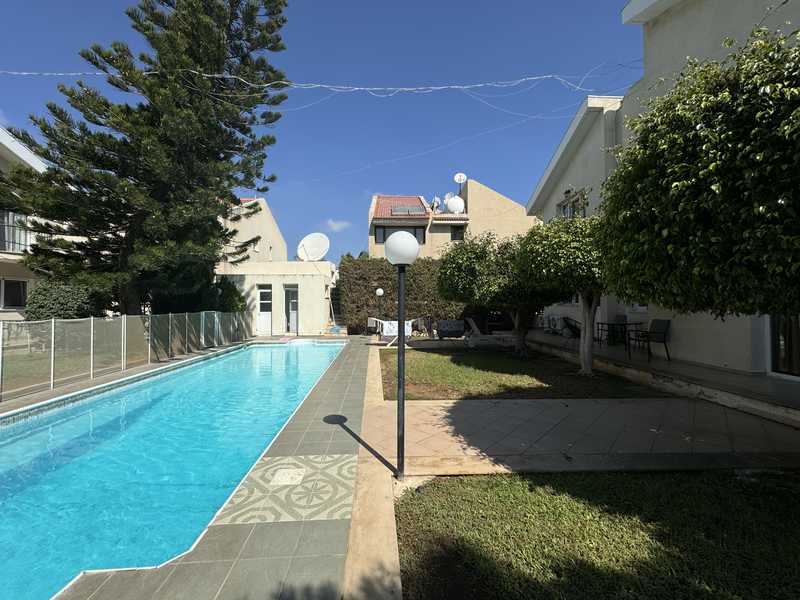 4 bedrooms House in Agios Athanasios, Cyprus No. 6931