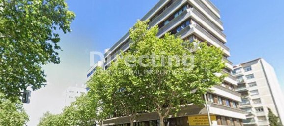 2 bedrooms Apartment in Madrid, Spain No. 127380 16