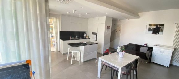 3 rooms Apartment in Molfetta, Italy No. 28482 2