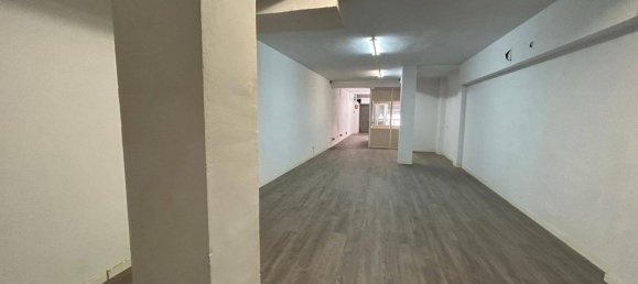 Gewerbliche Immobilie in Ripollet, Spain 205m², Nr. 118815 6