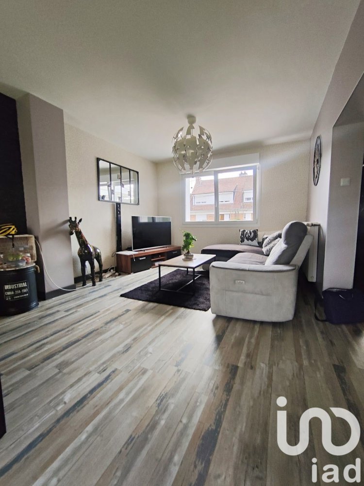 3 bedrooms House in Wizernes, France No. 232545