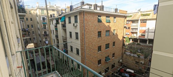 4 bedrooms Apartment in Genoa, Italy No. 27907 22