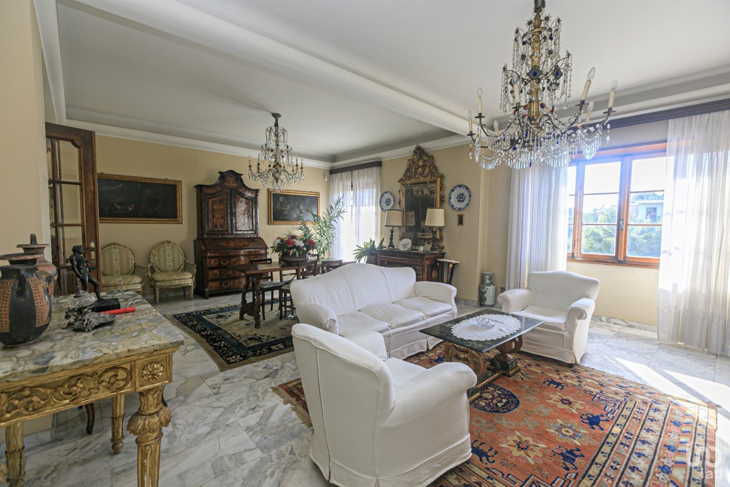 4 bedrooms Apartment in Genoa, Italy No. 27907