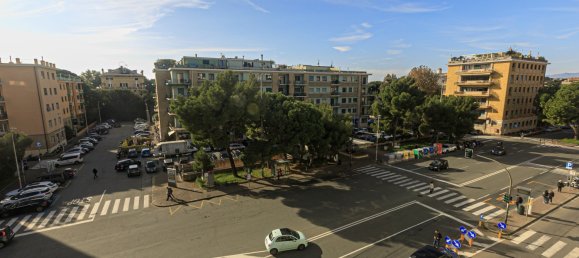 4 bedrooms Apartment in Genoa, Italy No. 27907 15