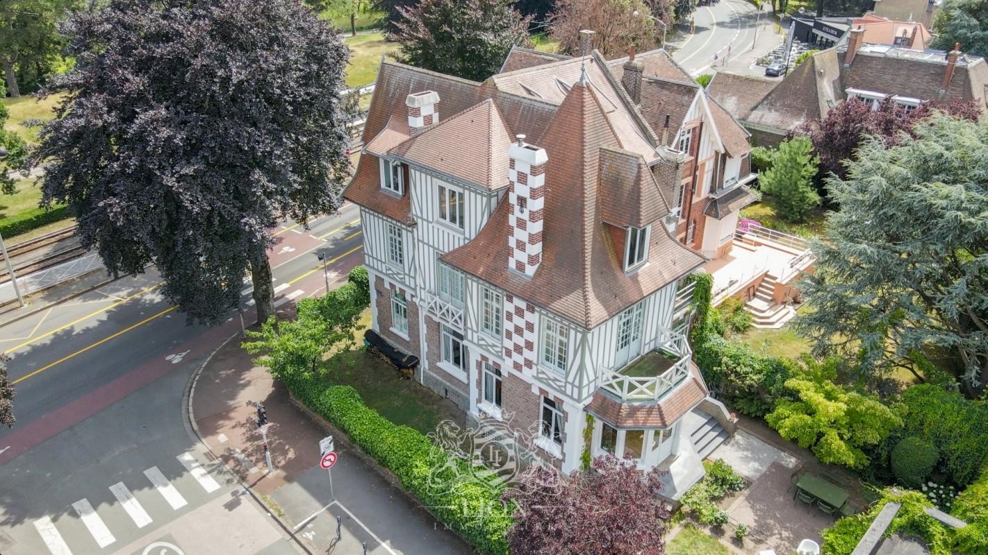 5 غرف نوم منزل في Roubaix, France رقم 352088