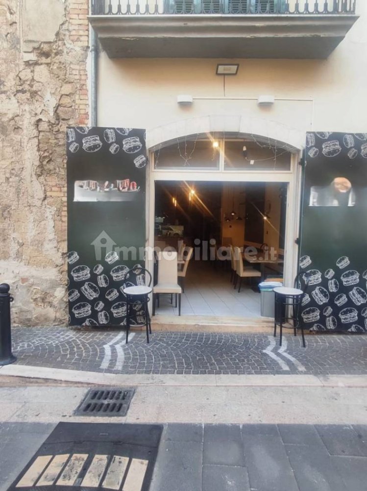 1 room Commercial property in Atripalda, Italy No. 320087