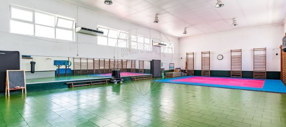 320m² Warehouse in Loures, Portugal No. 211231 14