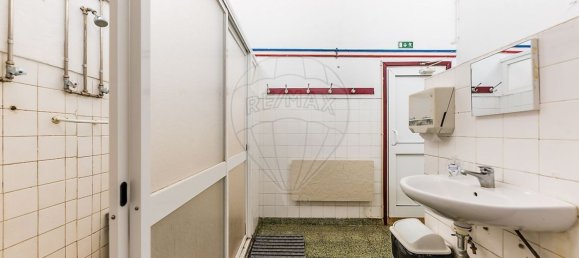 320m² Warehouse in Loures, Portugal No. 211231 21